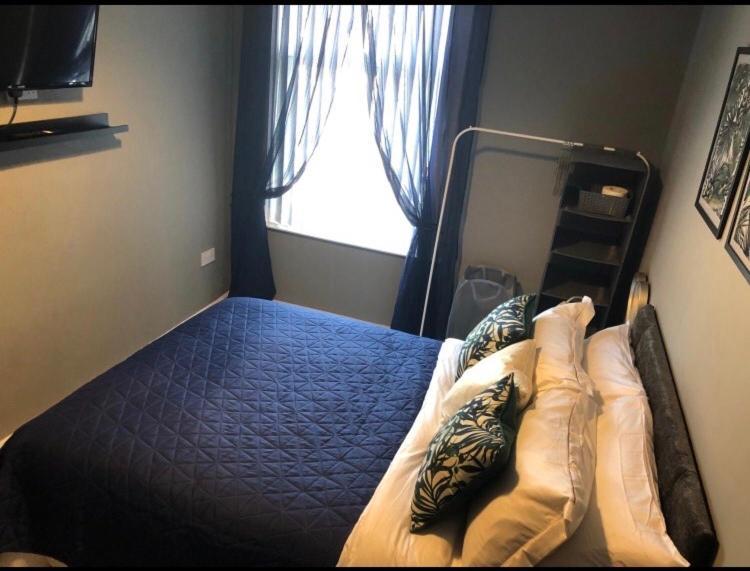 Guest house 1. Stylish Private Double Near City Centre *
