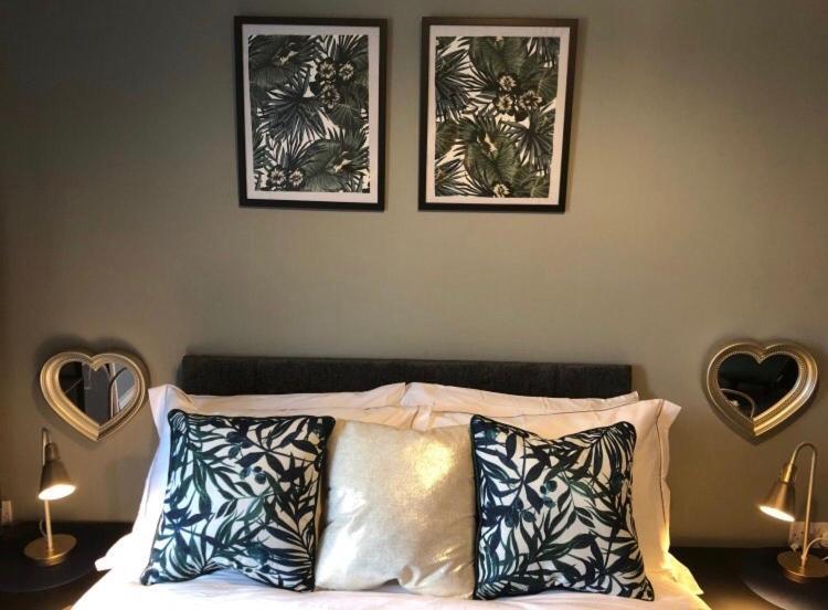 1. Stylish Private Double Near City Centre